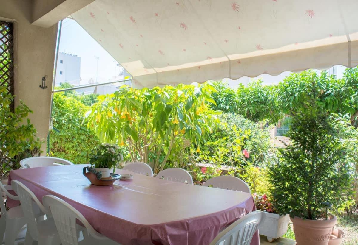 Family Apt With Garden Next To The Sea 아테네 외부 사진